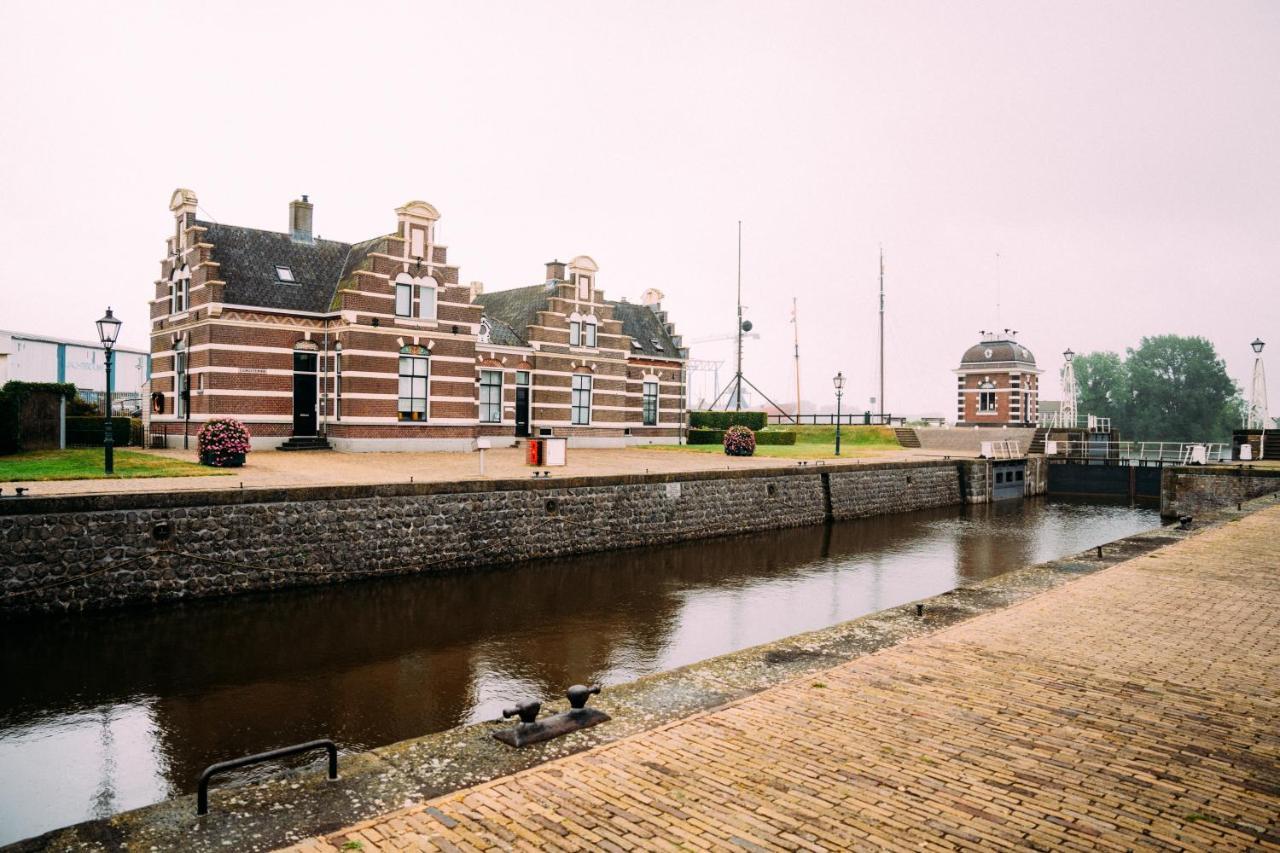 Huis Aan De Haven Lemmer Extérieur photo